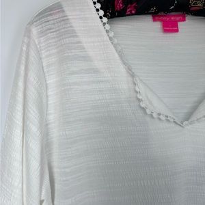 NWT Sunny Leigh light knit pullover top sz  L white Pom Pom trim has st…